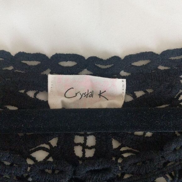 Crystal K Lace Top - Picture 5 of 9